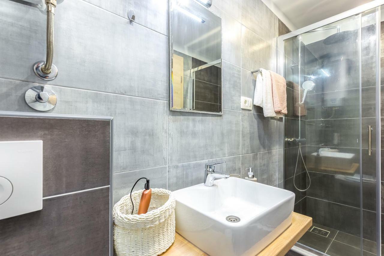 רייקה Apartments In The City מראה חיצוני תמונה